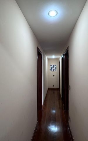Apartamento à venda com 188m², 3 quartos e 3 vagas Apartamento à venda com 188m², 3 quartos e 3 vagasCorredor