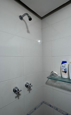 Apartamento à venda com 188m², 3 quartos e 3 vagas Apartamento à venda com 188m², 3 quartos e 3 vagasBanheiro Social