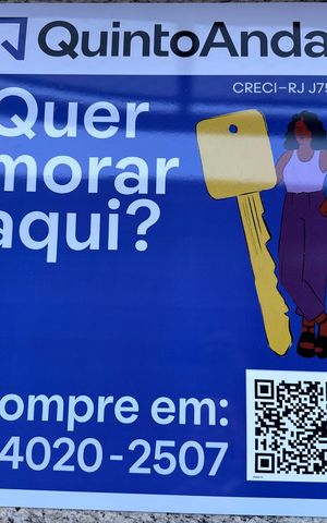 Apartamento à venda com 188m², 3 quartos e 3 vagas Apartamento à venda com 188m², 3 quartos e 3 vagasPlaquinha Quinto Andar