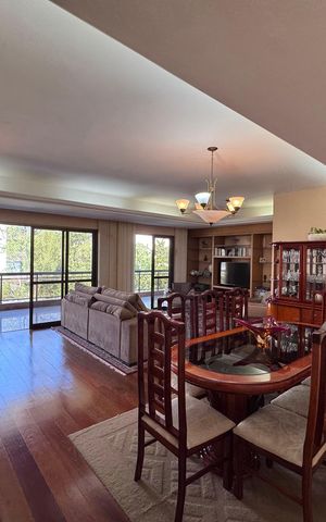 Apartamento à venda com 188m², 3 quartos e 3 vagas Apartamento à venda com 188m², 3 quartos e 3 vagasSala