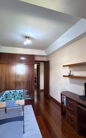 Apartamento à venda com 188m², 3 quartos e 3 vagas Apartamento à venda com 188m², 3 quartos e 3 vagasQuarto