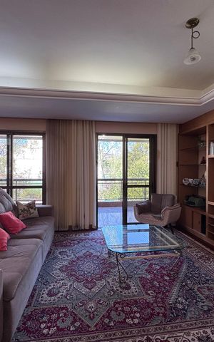 Apartamento à venda com 188m², 3 quartos e 3 vagas Apartamento à venda com 188m², 3 quartos e 3 vagasSala