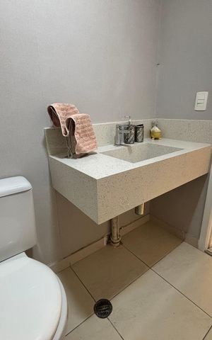 Apartamento à venda com 122m², 4 quartos e 2 vagas Apartamento à venda com 122m², 4 quartos e 2 vagasLavabo