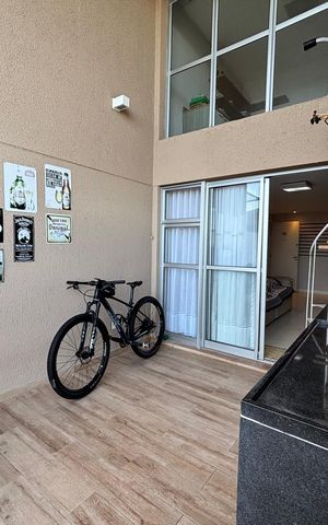 Apartamento à venda com 122m², 4 quartos e 2 vagas Apartamento à venda com 122m², 4 quartos e 2 vagasVaranda