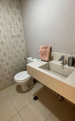 Apartamento à venda com 122m², 4 quartos e 2 vagas Apartamento à venda com 122m², 4 quartos e 2 vagasLavabo