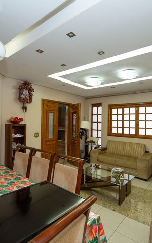 Casa à venda com 1200m², 10 quartos e 5 vagas Casa à venda com 1200m², 10 quartos e 5 vagasSALA