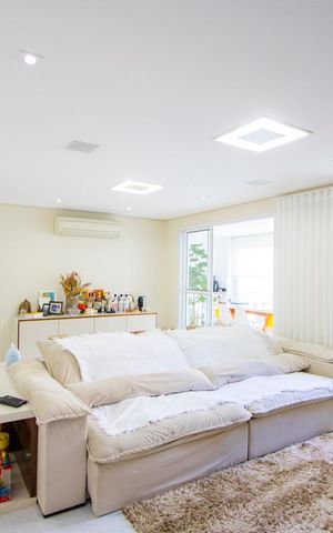 Apartamento à venda com 126m², 3 quartos e 2 vagas Apartamento à venda com 126m², 3 quartos e 2 vagasSala