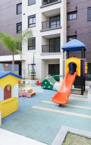 Apartamento à venda com 55m², 2 quartos e 1 vaga Apartamento à venda com 55m², 2 quartos e 1 vagaÁrea comum - Playground