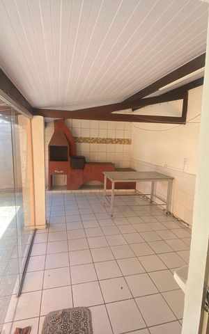 Casa para alugar com 360m², 2 quartos e 4 vagas Casa para alugar com 360m², 2 quartos e 4 vagasÁrea externa