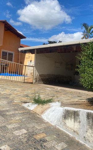 Casa para alugar com 360m², 2 quartos e 4 vagas Casa para alugar com 360m², 2 quartos e 4 vagasÁrea externa