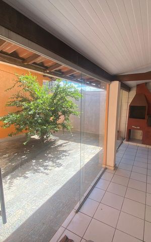 Casa para alugar com 360m², 2 quartos e 4 vagas Casa para alugar com 360m², 2 quartos e 4 vagasÁrea externa
