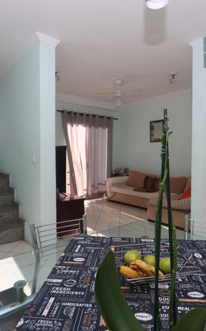 Casa de condomínio à venda com 126m², 3 quartos e 2 vagasSala de Jantar