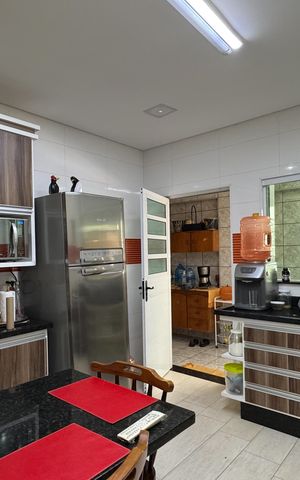 Casa à venda com 400m², 3 quartos e 4 vagas