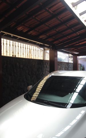Casa à venda com 244m², 3 quartos e 3 vagasGaragem