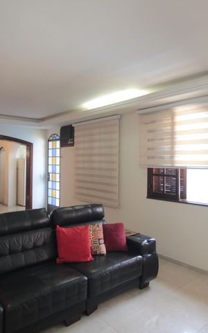 Casa à venda com 244m², 3 quartos e 3 vagasSala de Estar