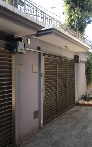 Casa à venda com 244m², 3 quartos e 3 vagasGaragem