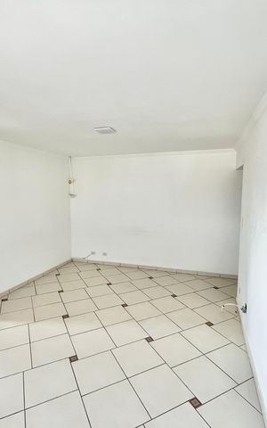 Apartamento à venda com 74m², 2 quartos e 1 vagaSala