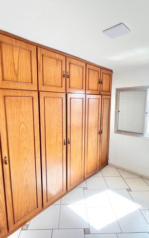 Apartamento à venda com 74m², 2 quartos e 1 vagaQuarto 2