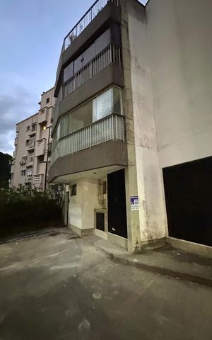 Apartamento à venda com 48m², 1 quarto e 1 vaga