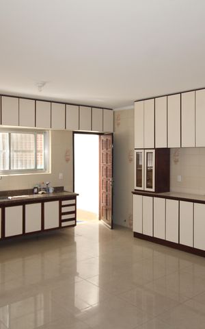 Casa à venda com 293m², 6 quartos e 4 vagasCozinha