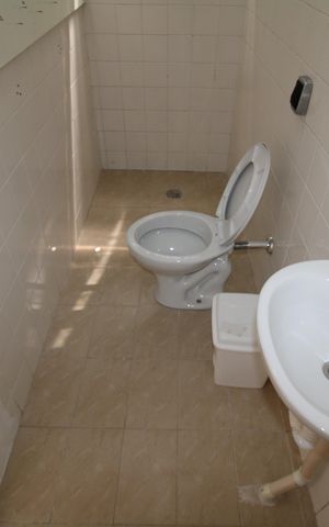 Casa à venda com 293m², 6 quartos e 4 vagasÁrea de Serviço - Banheiro
