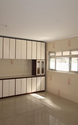 Casa à venda com 293m², 6 quartos e 4 vagasCozinha