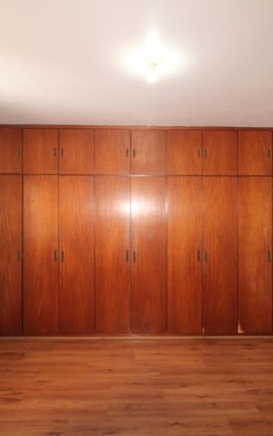 Casa à venda com 293m², 6 quartos e 4 vagasQuarto 3