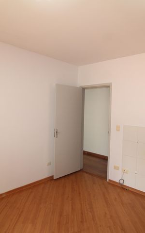 Casa à venda com 293m², 6 quartos e 4 vagasQuarto 2