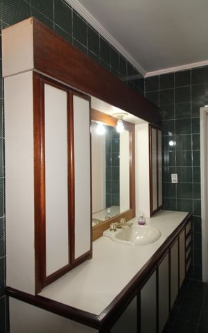 Casa à venda com 293m², 6 quartos e 4 vagasBanheiro 1