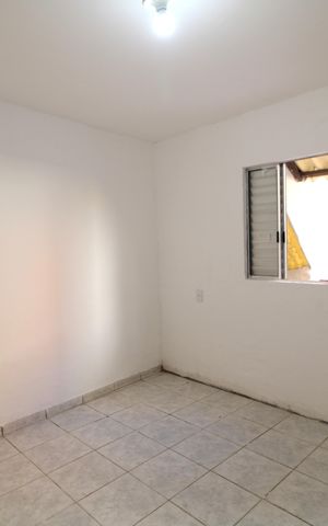 Casa para alugar com 40m², 1 quarto e sem vagaSala/Quarto