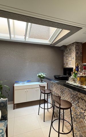 Casa à venda com 190m², 3 quartos e 4 vagas