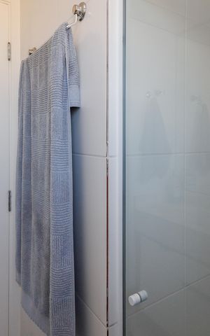Apartamento para alugar com 49m², 2 quartos e 1 vaga Apartamento para alugar com 49m², 2 quartos e 1 vagaBanheiro 1