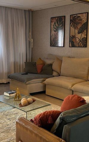 Apartamento à venda com 120m², 2 quartos e 2 vagas Apartamento à venda com 120m², 2 quartos e 2 vagasSala