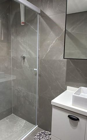 Apartamento à venda com 120m², 2 quartos e 2 vagas Apartamento à venda com 120m², 2 quartos e 2 vagasBanheiro