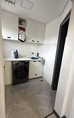 Apartamento à venda com 120m², 2 quartos e 2 vagas Apartamento à venda com 120m², 2 quartos e 2 vagasÁrea de serviço