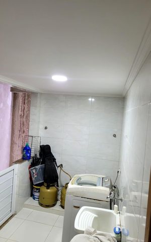 Casa à venda com 120m², 3 quartos e 2 vagas Casa à venda com 120m², 3 quartos e 2 vagasÁrea de serviço