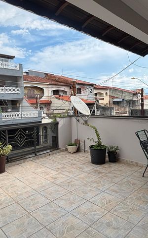 Casa à venda com 270m², 3 quartos e 2 vagas Casa à venda com 270m², 3 quartos e 2 vagasQuarto 1 Varanda