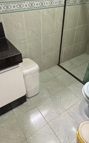 Casa à venda com 270m², 3 quartos e 2 vagas Casa à venda com 270m², 3 quartos e 2 vagasBanheiro