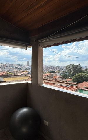 Casa à venda com 270m², 3 quartos e 2 vagas Casa à venda com 270m², 3 quartos e 2 vagasQuarto 2 Varanda