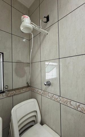 Casa à venda com 270m², 3 quartos e 2 vagas Casa à venda com 270m², 3 quartos e 2 vagasPorão - Banheiro