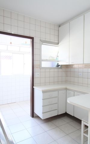 Apartamento à venda com 62m², 2 quartos e 1 vagaCozinha - Armários