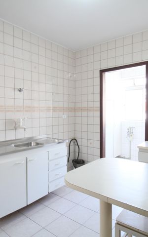 Apartamento à venda com 62m², 2 quartos e 1 vagaCozinha - Armários