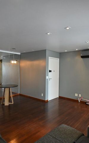 Apartamento para alugar com 206m², 3 quartos e 3 vagasSala