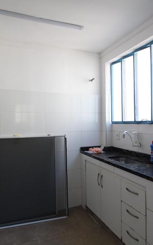 Casa para alugar com 340m², 4 quartos e 3 vagasCozinha (casa 1)