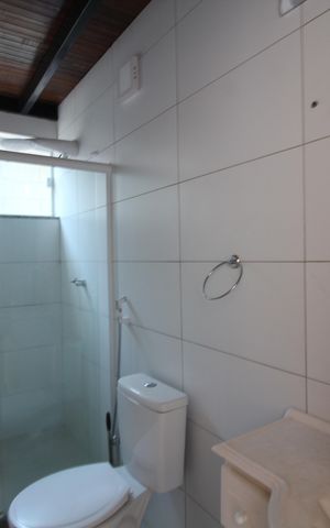 Casa para alugar com 340m², 4 quartos e 3 vagasBanheiro Social (casa 2)