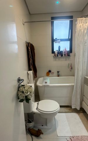 Apartamento para alugar com 112m², 2 quartos e 2 vagas Apartamento para alugar com 112m², 2 quartos e 2 vagasBanheiro da Suíte 1
