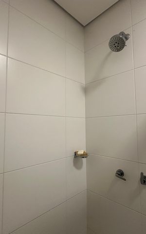Apartamento para alugar com 112m², 2 quartos e 2 vagas Apartamento para alugar com 112m², 2 quartos e 2 vagasBanheiro da Suíte 2