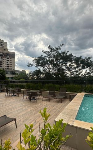 Apartamento para alugar com 112m², 2 quartos e 2 vagas Apartamento para alugar com 112m², 2 quartos e 2 vagasÁrea comum - Piscina