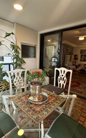Apartamento para alugar com 112m², 2 quartos e 2 vagas Apartamento para alugar com 112m², 2 quartos e 2 vagasVaranda da Sala
