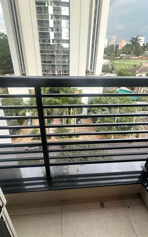 Apartamento para alugar com 112m², 2 quartos e 2 vagas Apartamento para alugar com 112m², 2 quartos e 2 vagasVaranda